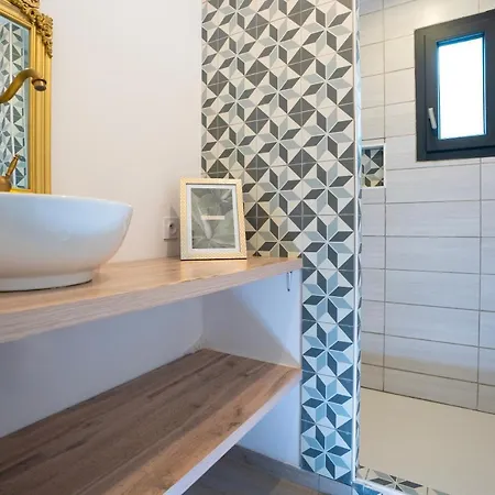 Charmante Maison Avec Piscine